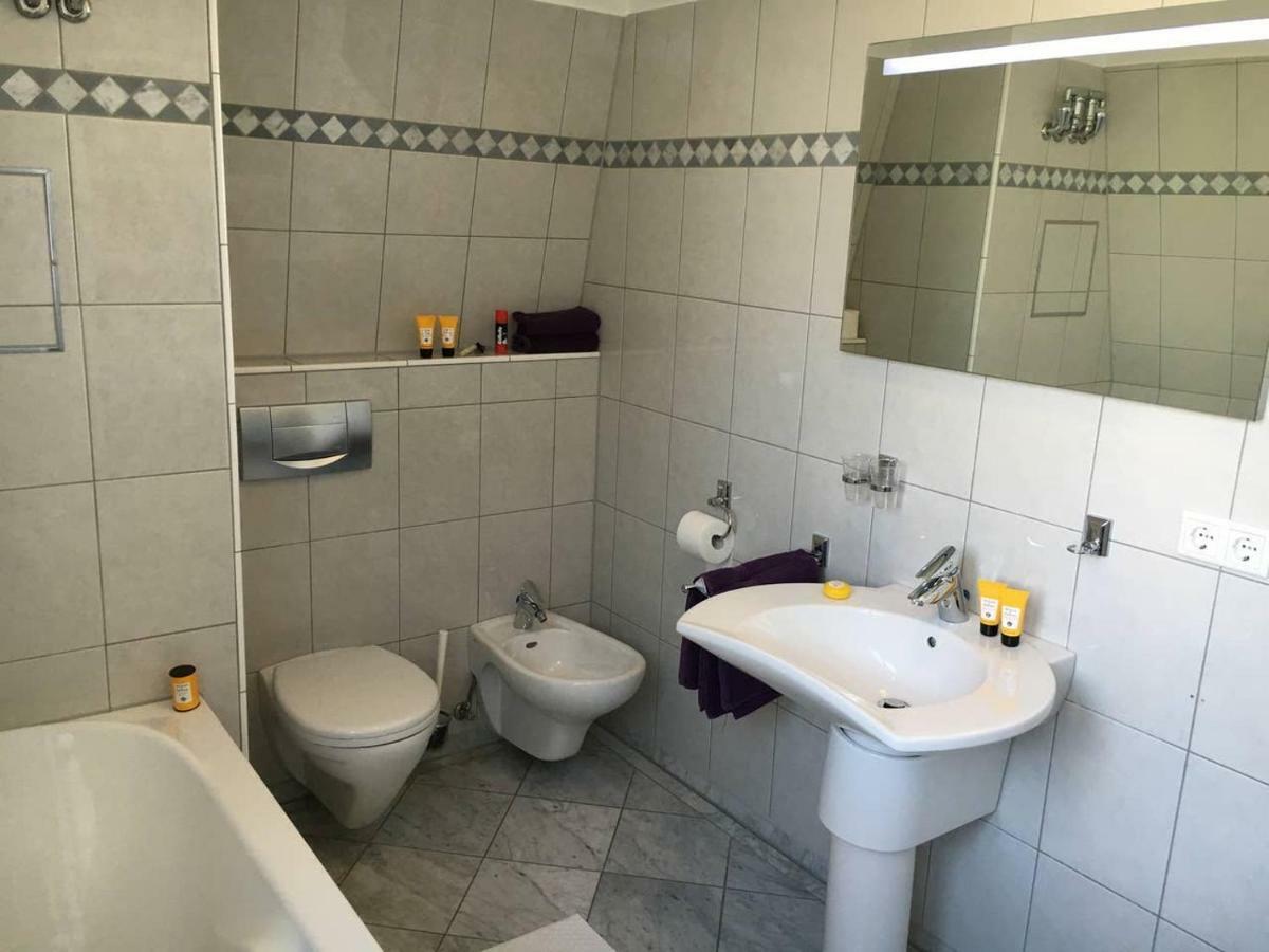 Luxury Rooftop Loft With River View 10Min To City Dusseldorf Exterior photo