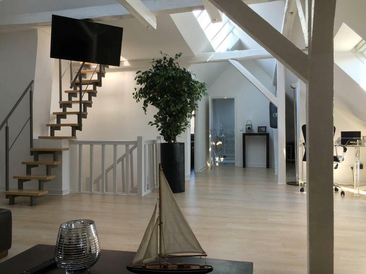 Luxury Rooftop Loft With River View 10Min To City Dusseldorf Exterior photo